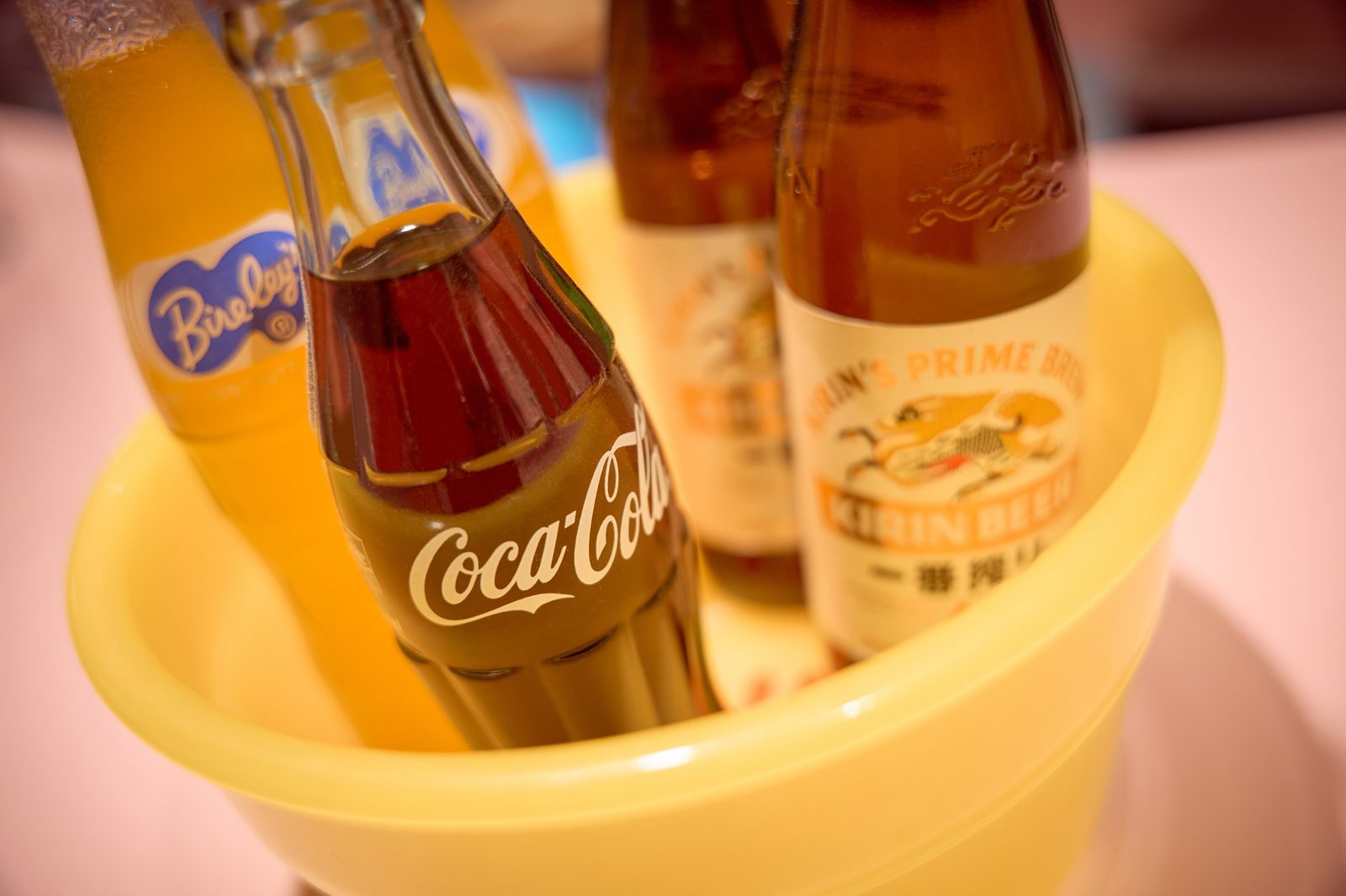 ケロリン桶と瓶ドリンク